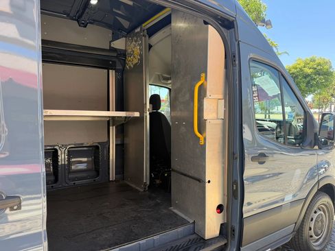 Used 2020 Ford Transit 250 148 High Roof Extended RWD image 17