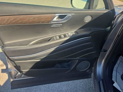 Used 2024 Genesis GV80 2.5T image 17
