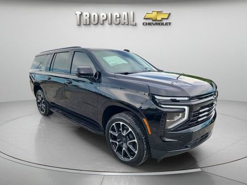 New 2026 Chevrolet Suburban RST w/ Comfort Package RWD image 7