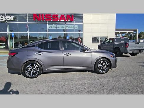 Used 2025 Nissan Sentra SV w/ Trunk Package FWD image 36