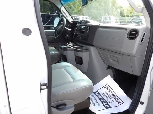 Used 2023 Ford E-450 and Econoline 450 Super Duty w/ Power Windows & Locks Group RWD image 25