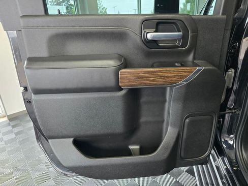 Used 2022 Chevrolet Silverado 3500 High Country w/ Z71 Off-Road Package AWD/4WD image 37