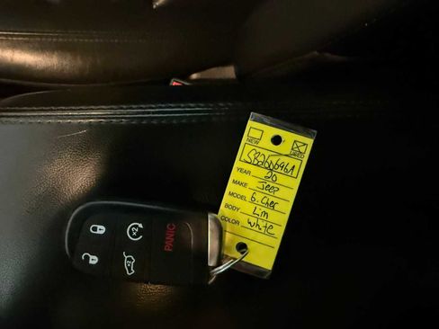 Used 2020 Jeep Grand Cherokee Limited w/ Premium Lighting Group image 40