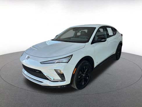 Used 2025 Buick Envista Sport Touring image 4