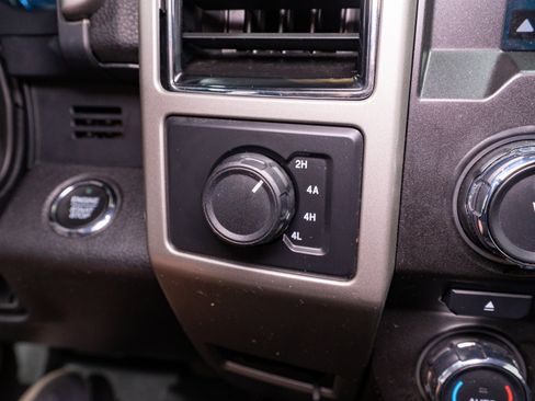 Used 2018 Ford F150 Lariat AWD/4WD image 24