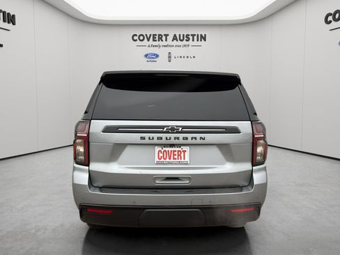 Used 2023 Chevrolet Suburban Z71 w/ Luxury Package image 4