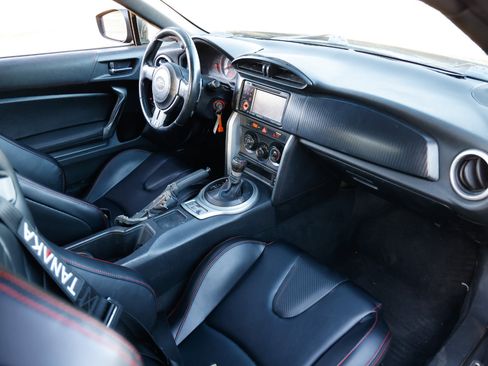 Used 2013 Scion FR-S image 16