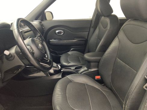 Used 2015 Kia Soul ! w/ Sun & Sound Package FWD image 17