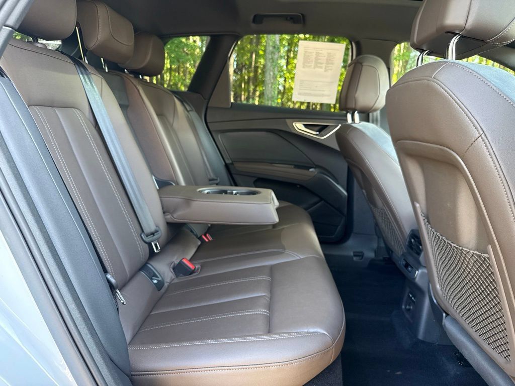 Used 2023 Audi Q4 e-tron Premium w/ Convenience Package RWD image 45