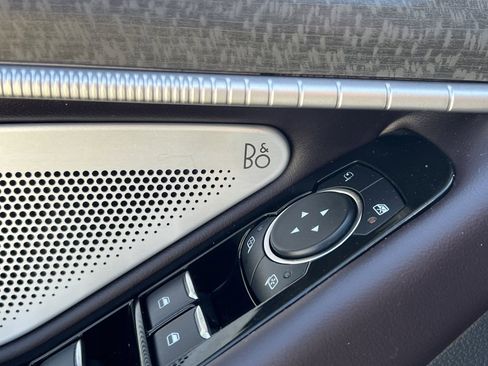 Used 2025 Ford Explorer Platinum image 11