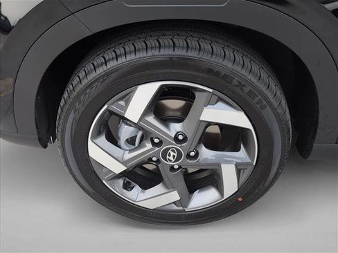 New 2026 Hyundai Venue SEL FWD image 10