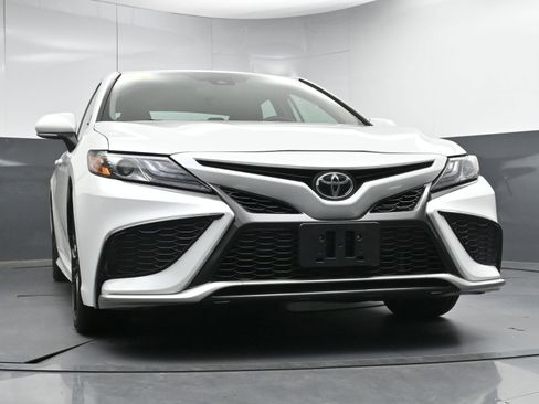 Used 2023 Toyota Camry XSE image 24