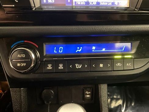 Used 2015 Toyota Corolla S FWD image 20
