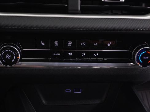 New 2026 Chevrolet Equinox LT image 25