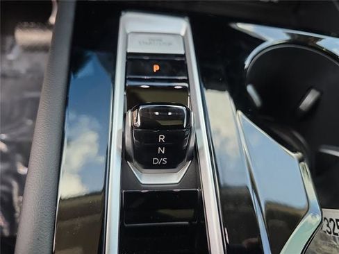 New 2026 Volkswagen Atlas SE image 23