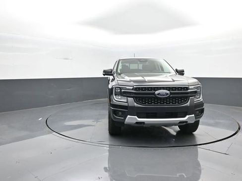 New 2025 Ford Ranger Lariat w/ FX4 Off-Road Package image 2