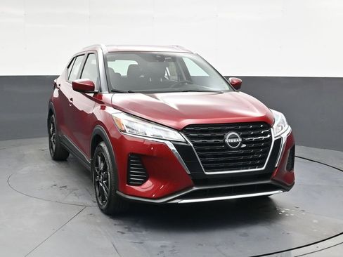 Used 2024 Nissan Kicks SV FWD image 10