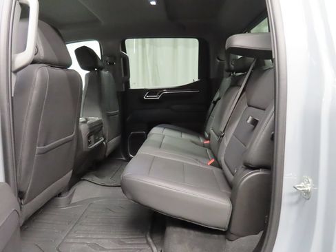 Used 2025 Chevrolet Silverado 1500 RST AWD/4WD image 17
