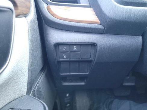 Used 2018 Honda CR-V EX image 16