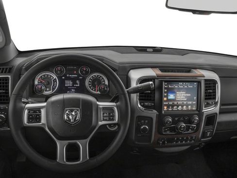 Used 2017 RAM 2500 Laramie AWD/4WD image 10