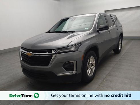 Used 2023 Chevrolet Traverse LS FWD image 1