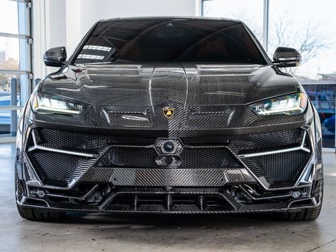 Used 2022 Lamborghini Urus image 3