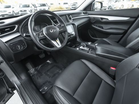 Used 2019 INFINITI QX50 Luxe w/ Navigation Package image 7