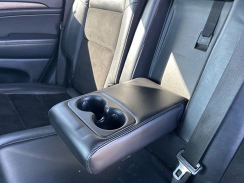 Used 2015 Jeep Grand Cherokee Altitude image 22