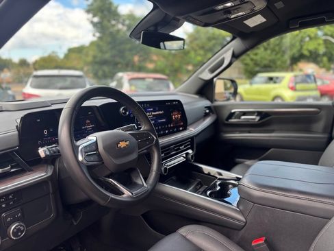 Used 2025 Chevrolet Tahoe LT AWD/4WD image 24