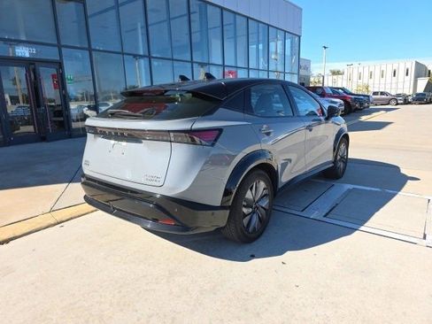 Used 2023 Nissan Ariya image 5