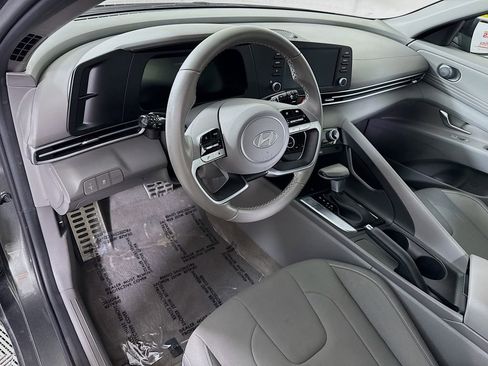 Certified 2025 Hyundai Elantra Sport FWD image 18