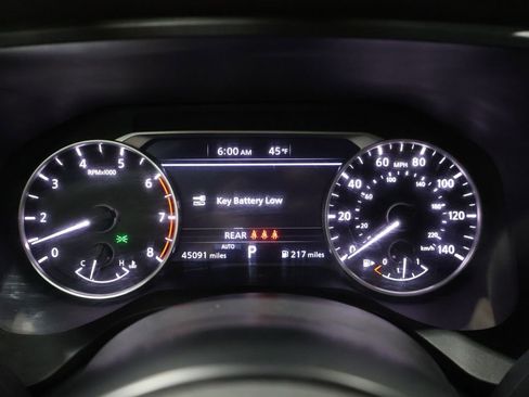 Used 2022 Nissan Rogue S image 39