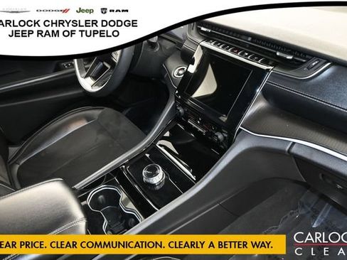 Used 2023 Jeep Grand Cherokee L Laredo AWD/4WD image 39