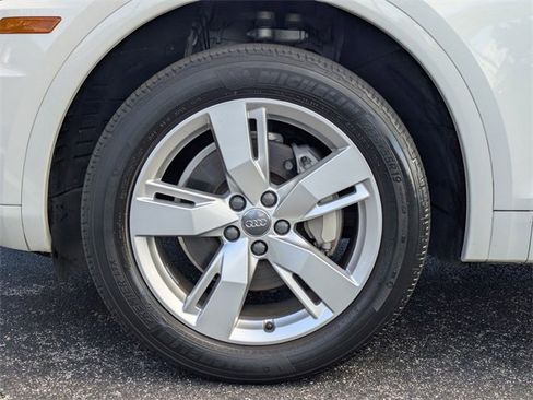 Used 2018 Audi Q5 2.0T Premium image 31