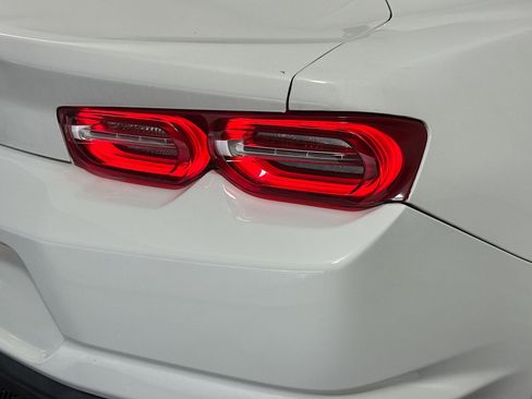 Used 2021 Chevrolet Camaro LT image 30