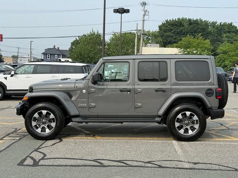 Used 2021 Jeep Wrangler Unlimited Sahara w/ Uconnect 4C Nav & Sound Group AWD/4WD image 2