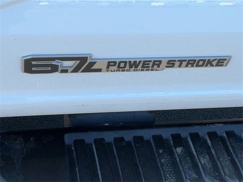 Used 2025 Ford F250 XLT image 11