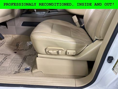 Used 2015 Nissan Armada SL w/ Moonroof Package image 7