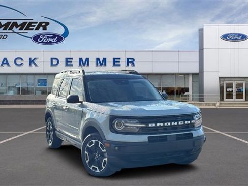 Used 2022 Ford Bronco Sport Outer Banks w/ Tech Package image 1
