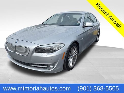 Used 2011 BMW 550i Sedan RWD image 1