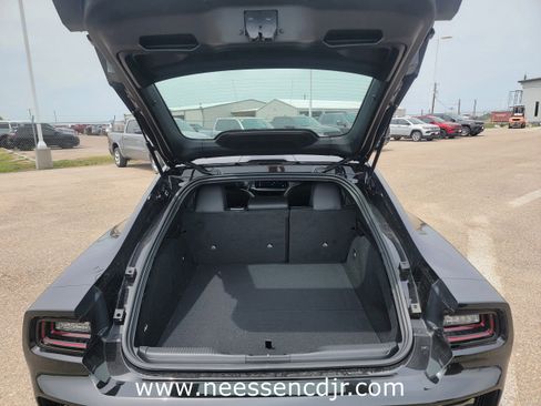 New 2025 Dodge Charger Daytona R/T w/ Quick Order Package 25M R/T image 18