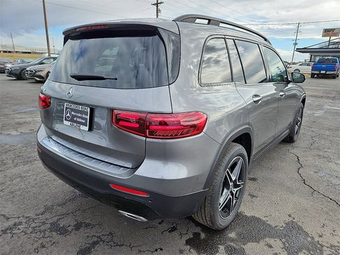New 2026 Mercedes-Benz GLB 250 image 7