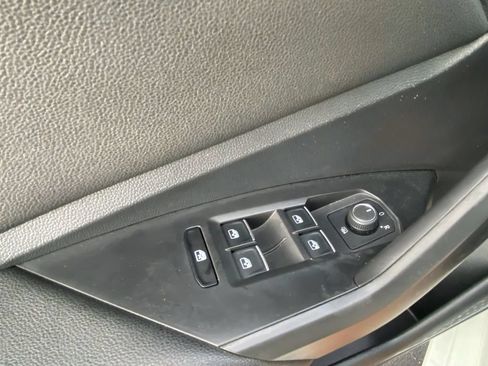 Used 2021 Volkswagen Jetta R-Line w/ R-Line Cold Weather Package FWD image 19