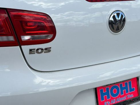 Used 2012 Volkswagen Eos Komfort FWD image 25