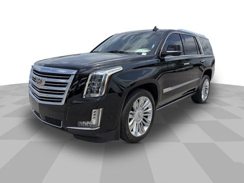 Used 2019 Cadillac Escalade Platinum AWD/4WD image 2