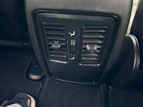 Used 2021 Dodge Durango SXT AWD/4WD image 18