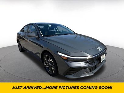 Used 2025 Hyundai Elantra SEL