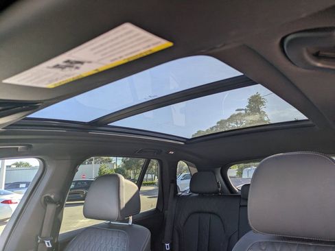 Used 2025 BMW X5 xDrive50e image 21