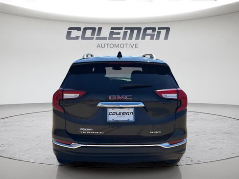 Used 2024 GMC Terrain SLT image 4