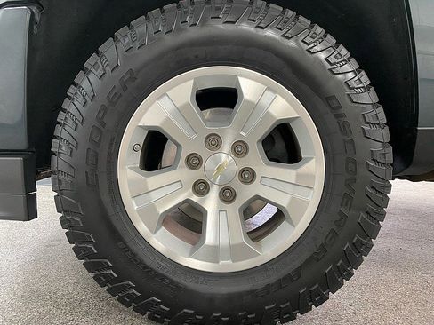 Used 2018 Chevrolet Silverado 1500 LT w/ All Star Edition image 22